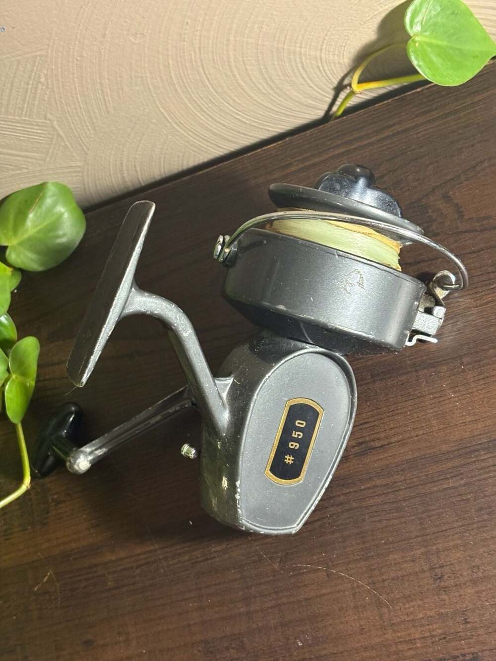 Vintage #950 Spinning Fishing Reel